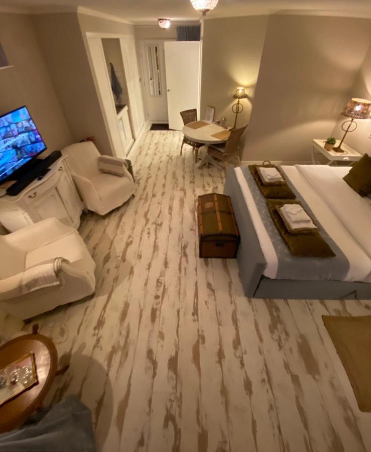 De Vijverkamer-----Prive Diner Op De Kamer Mogelijk!! Hoogeveen Exteriér fotografie
